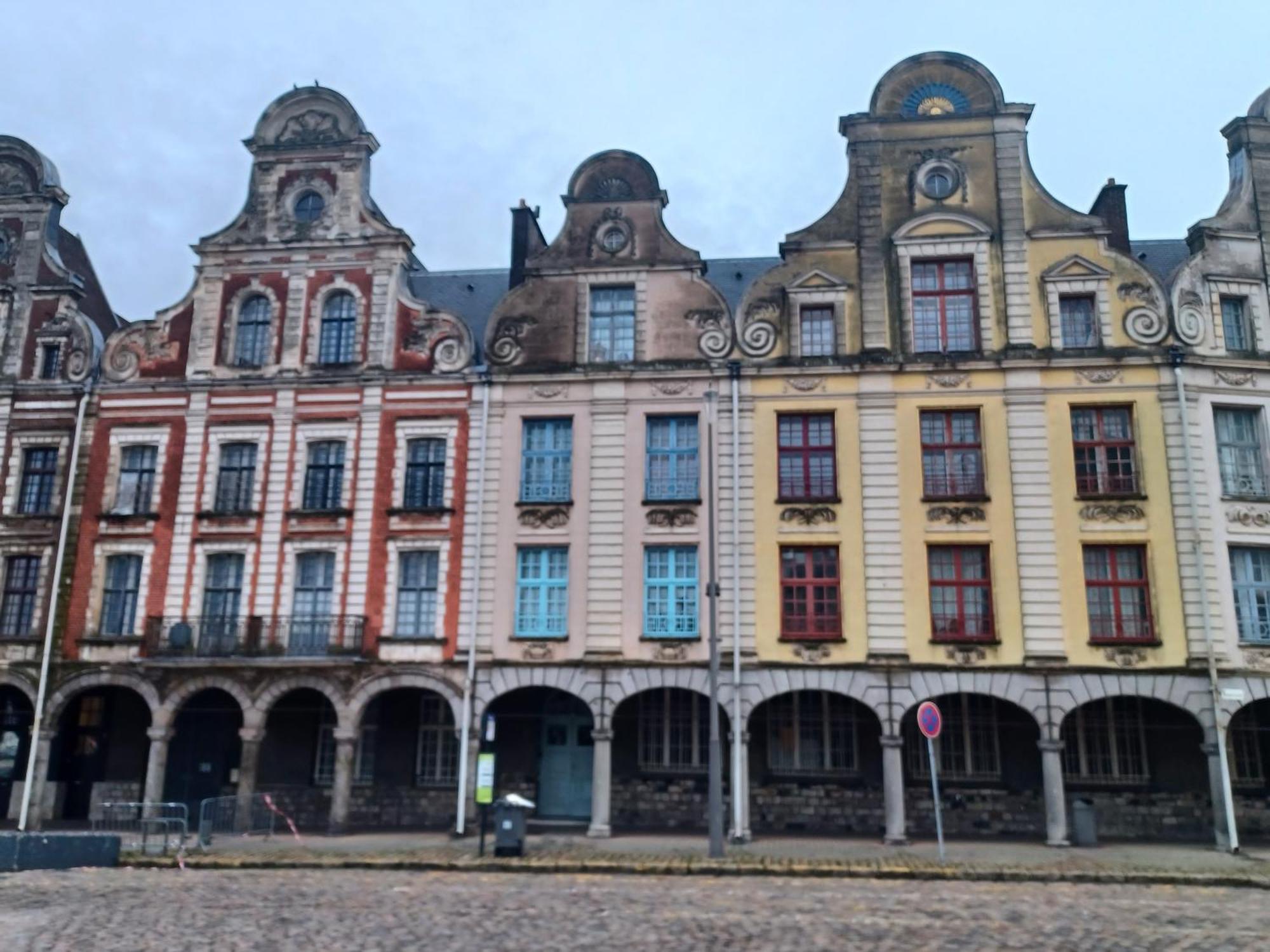 Au Coeur De La Grand Place 아라스 외부 사진